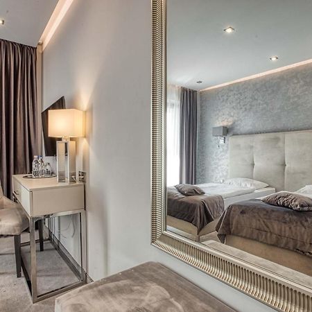 Hotel Bialy Dom ريبنيك المظهر الخارجي الصورة