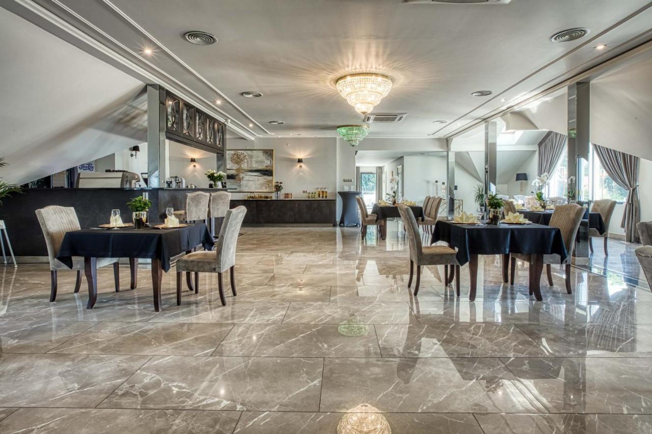 Hotel Bialy Dom ريبنيك المظهر الخارجي الصورة
