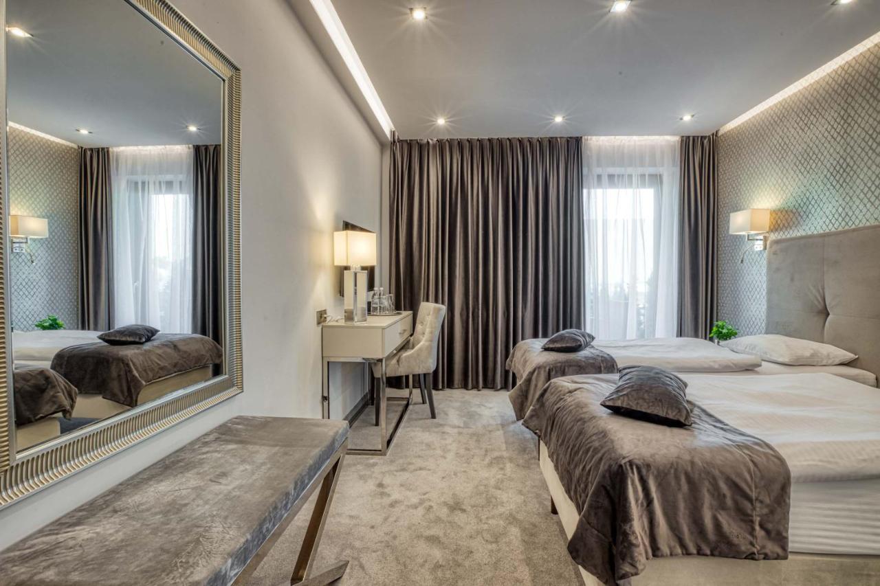 Hotel Bialy Dom ريبنيك المظهر الخارجي الصورة