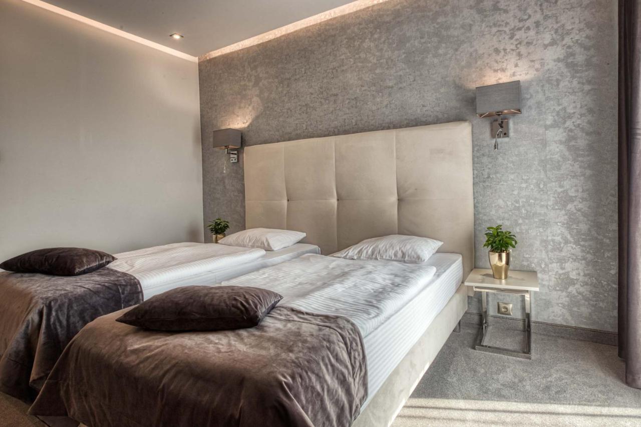 Hotel Bialy Dom ريبنيك المظهر الخارجي الصورة